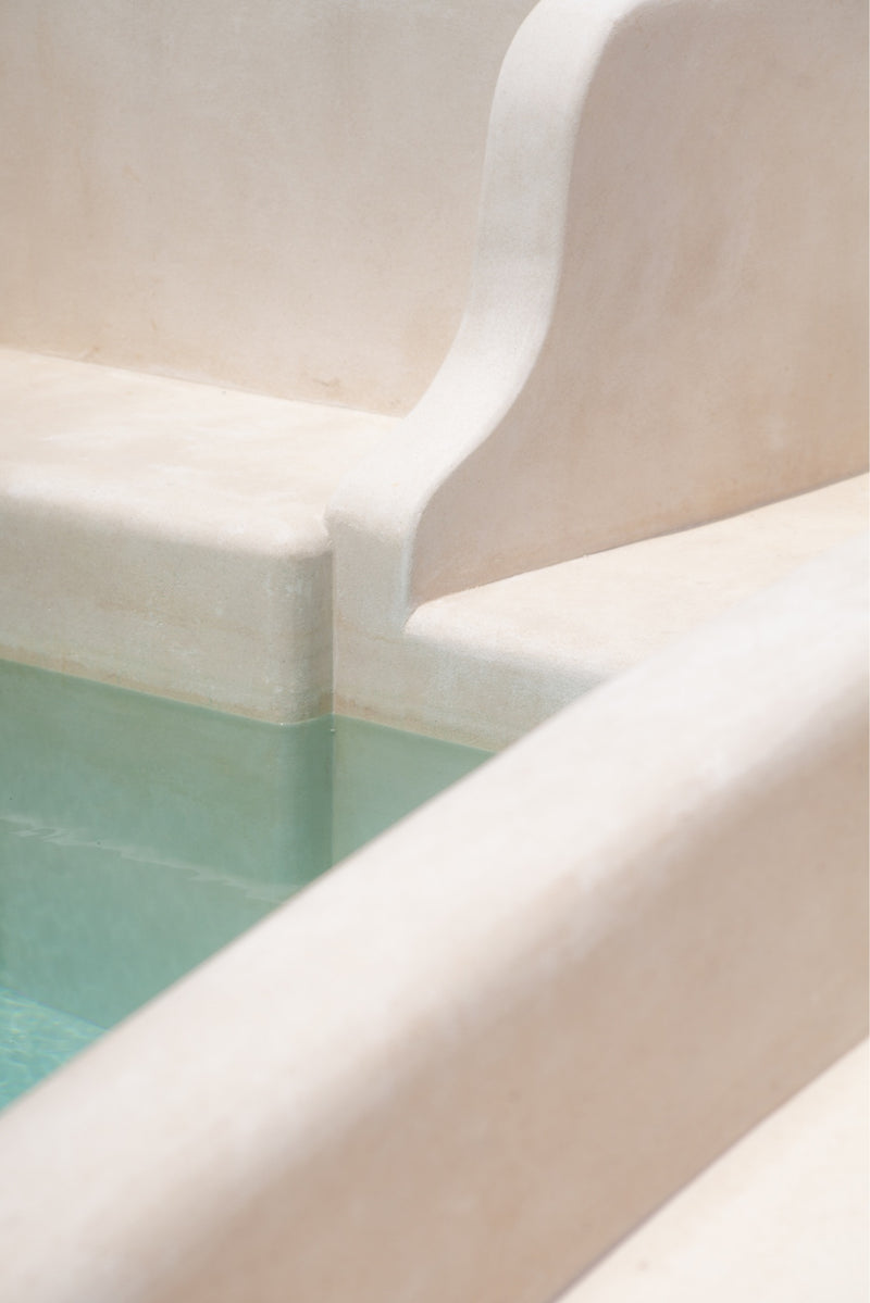 photograph by sheila man of modern minimalistic pool edges in bali 